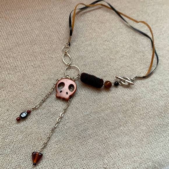 3x35$ 💀 CREATION - Skull short necklace ruban beads - brown black - Picture 3 of 9